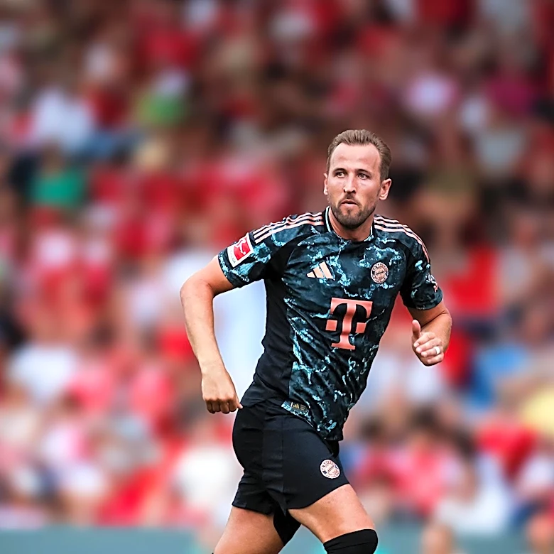 Bayern Munich Sporting Director Max Eberl Expresses Confidence in Harry Kane Contract Extension