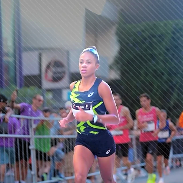 HYROX vs. Half Marathon: Trainers Debate Which Event Poses Greater Challenge