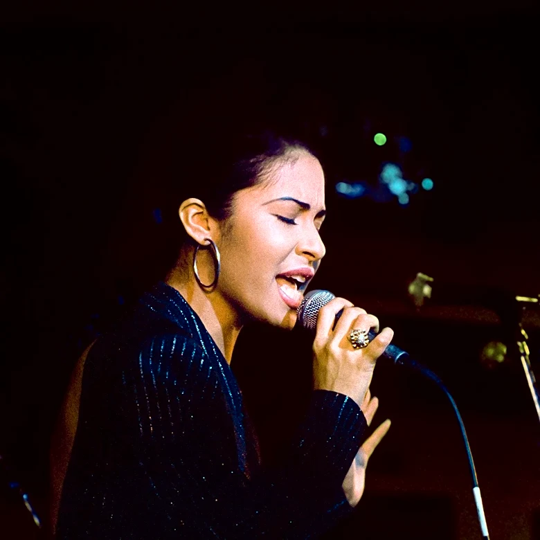 Beyoncé Releases "Irreemplazable (Como La Flor)" Cumbia Remix, Honoring Selena Quintanilla