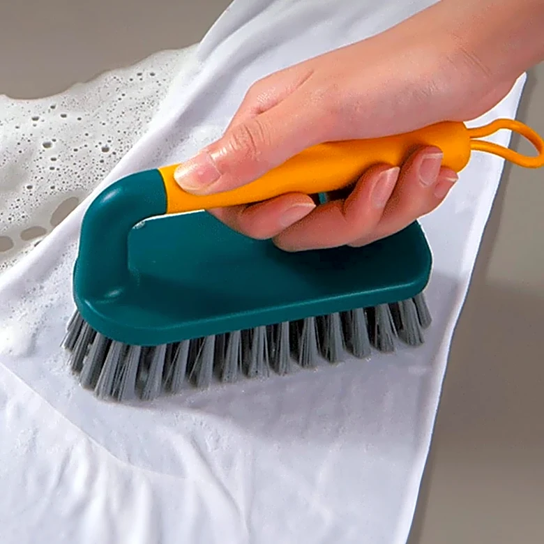 Two-Ingredient Soak Restores Yellowed Pillowcases to Bright White