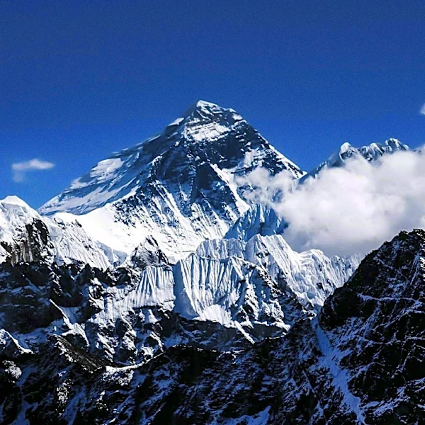 Film 'Tenzing' to Reclaim Narrative of Everest's First Summit, Focusing on Sherpa Hero