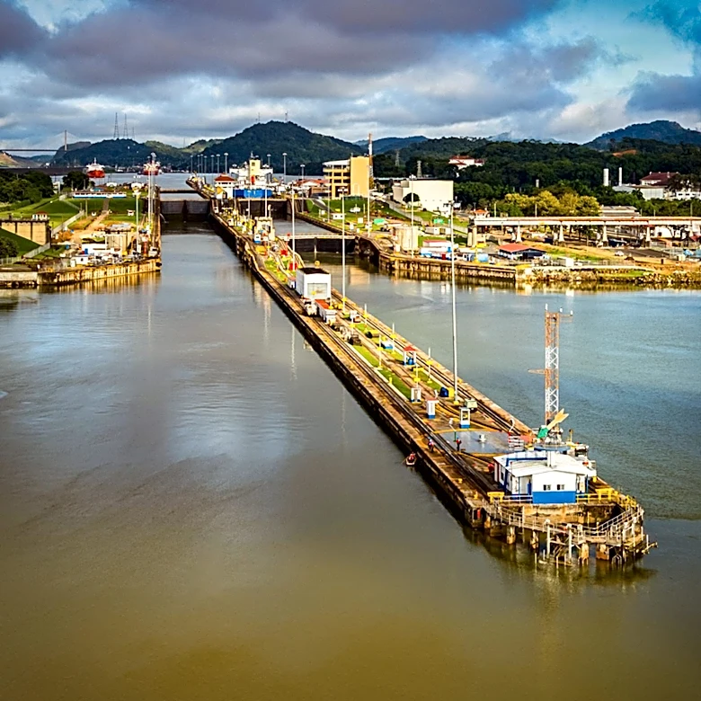 Panama Canal Postpones Draft Reduction Amid Elevated Traffic and El Niño Concerns