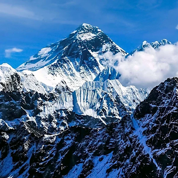 Documentary 'Everest: The Other Side' Reviewed, Highlighting Tragedy and Extreme Sports Ethics