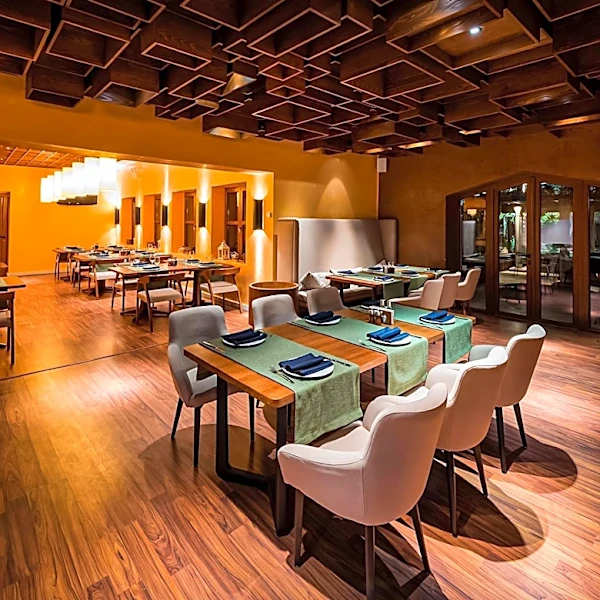 Traveler's Table Restaurant Opens in Fort Thomas, Offering Global Culinary Journey