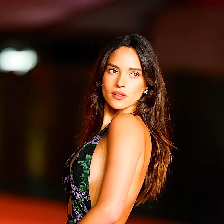 Adria Arjona Criticizes Method Acting as Excuse for Unprofessional On-Set Behavior