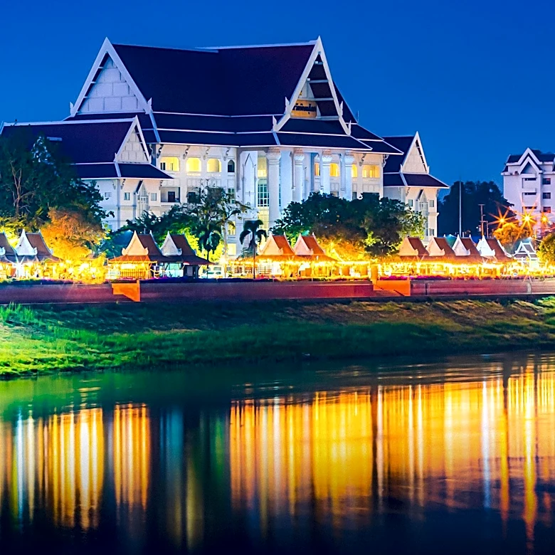 Melaka's Nightlife Scene Offers Diverse Experiences, From Rooftop Bars to Night Markets