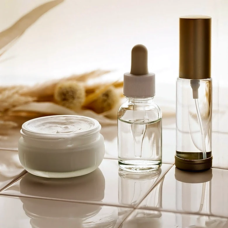 Glokore Red Light Gua Sha Device Offers 4-in-1 At-Home Skincare Solution