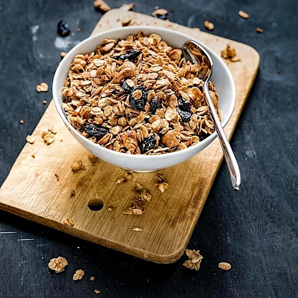 Kashi Introduces New Fiber + Prebiotics Granola for Gut Health
