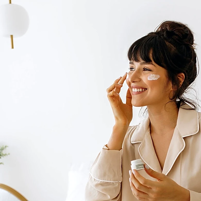 Skincare Routines Evolve for Women in Their 30s, Emphasizing Simplicity and Sun Protection