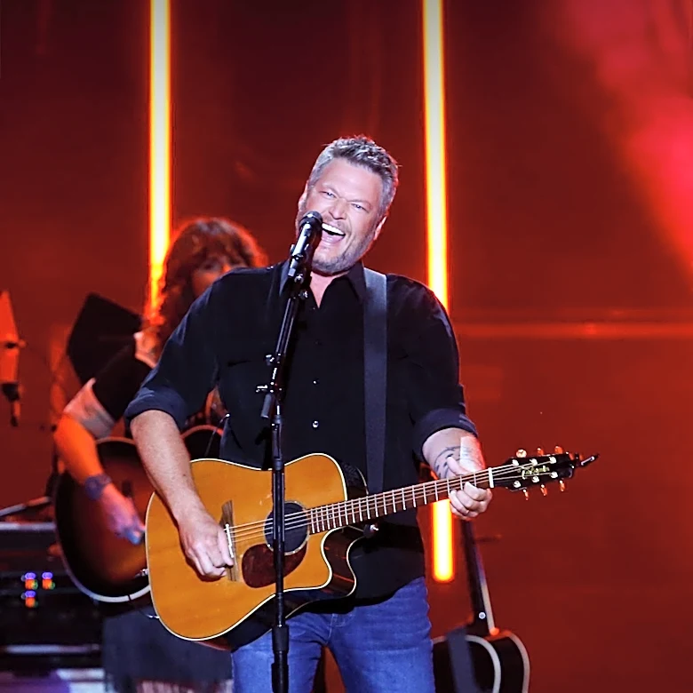 Viral Post Falsely Claims Blake Shelton Canceled Shows with Jelly Roll