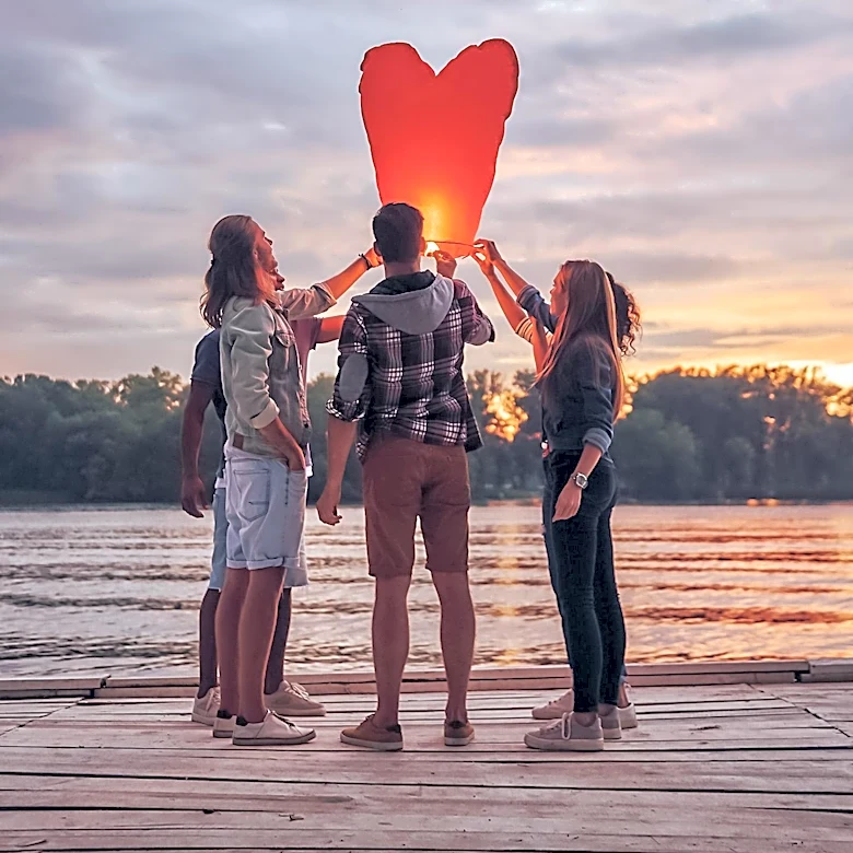 Gen Z Redefines Relationship 'Red Flags' Compared to Boomers and Gen X