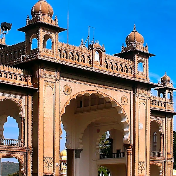 Karnataka Seeks Global Investment for Expanded Clean Energy Program