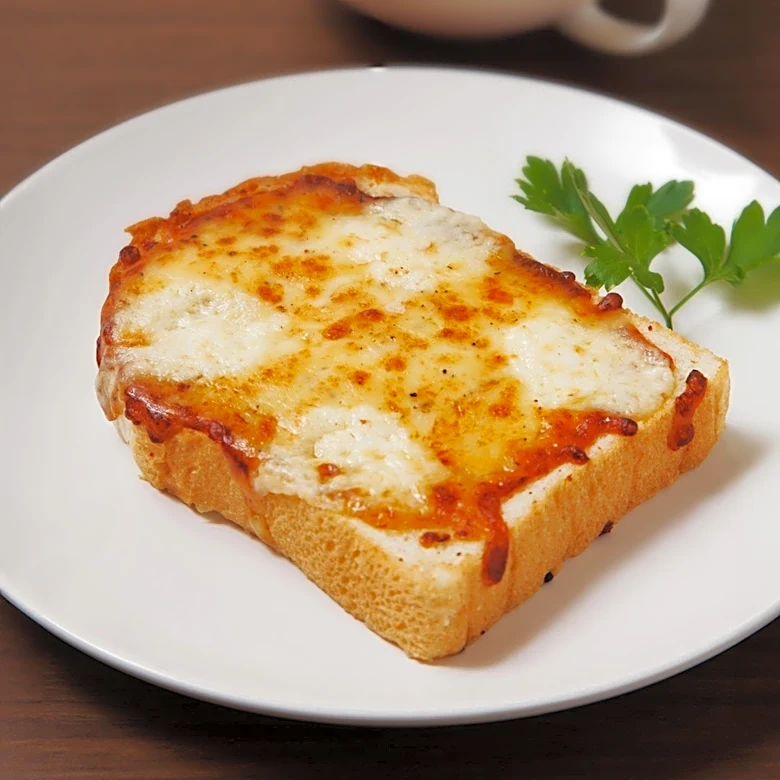 Cottage Cheese Toast with Cheddar and Hot Honey Recipe Gains Popularity for Quick, Satisfying Meal