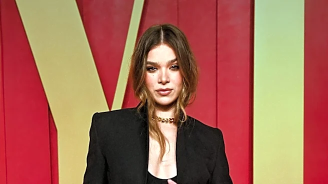 Hailee Steinfeld and Estée Lauder Launch New 'Glimmer' Fragrance