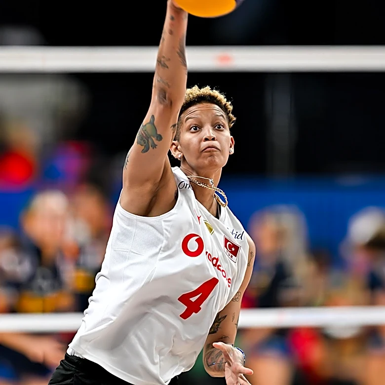 Maryland Volleyball Sweeps Seton Hall in Home Tournament Opener