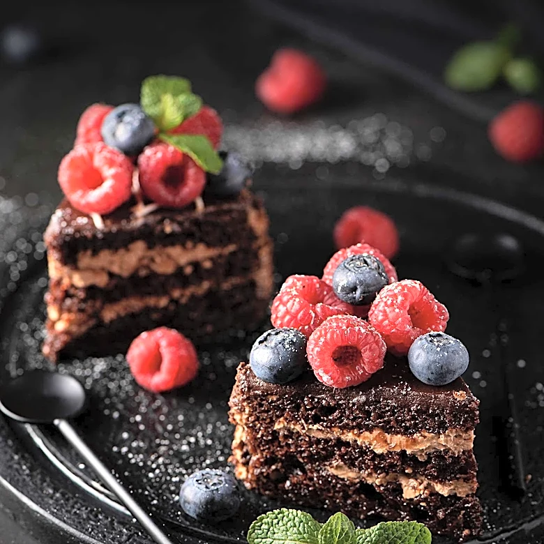 Psychological Factors Drive Post-Meal Sweet Cravings, Not Just Hunger