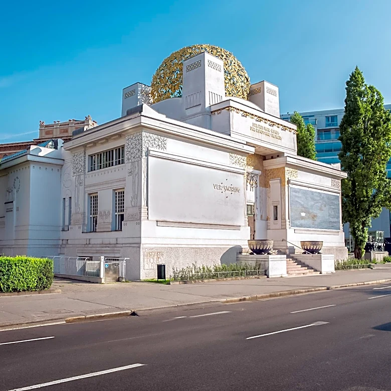 Art Nouveau Movement Flourishes in Brussels with Architectural and Design Exhibitions