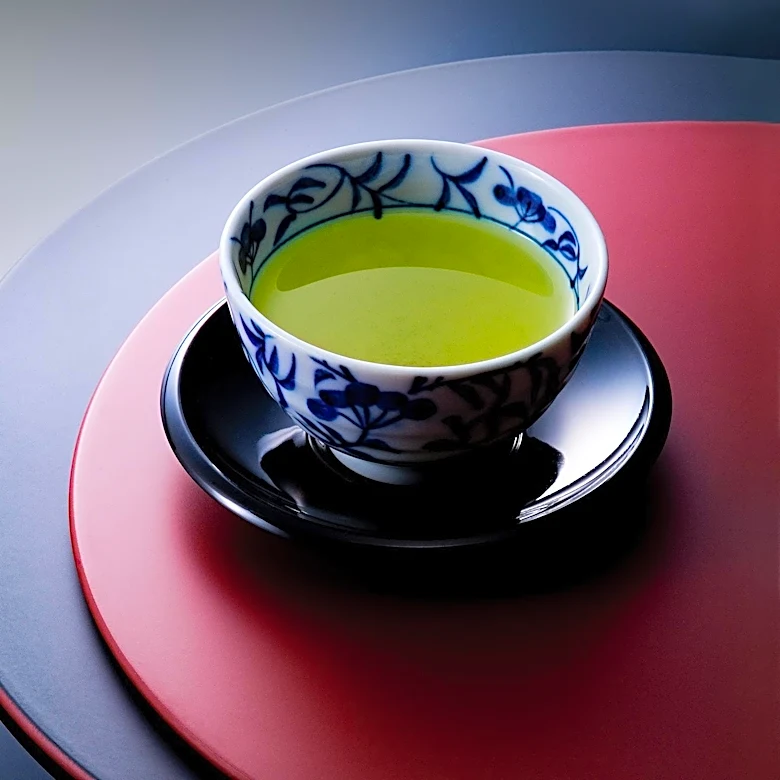 Suntory's Roku Gin Launches Noryo Tea Edition Highlighting Japanese Seasonal Philosophy
