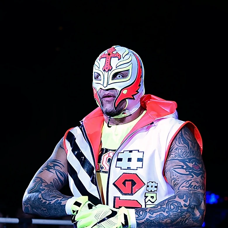 WWE Legend Rey Mysterio Responds to Son Dominik's Desire for Legacy