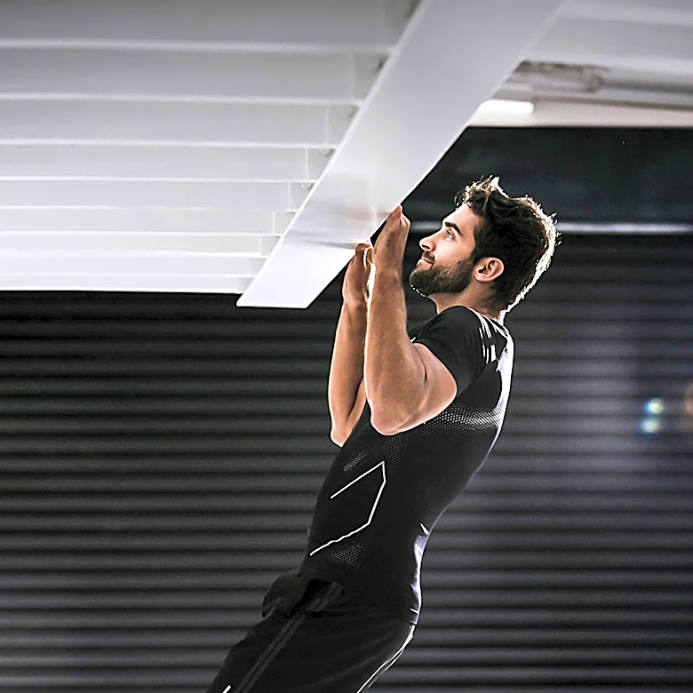Filippo Cardone Transforms Health in Prison with Rigorous Bodyweight Regimen