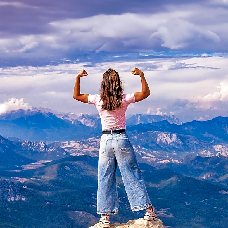 Lisa Bloodgood Shares Personal Health Journey and Reflections on Resilience