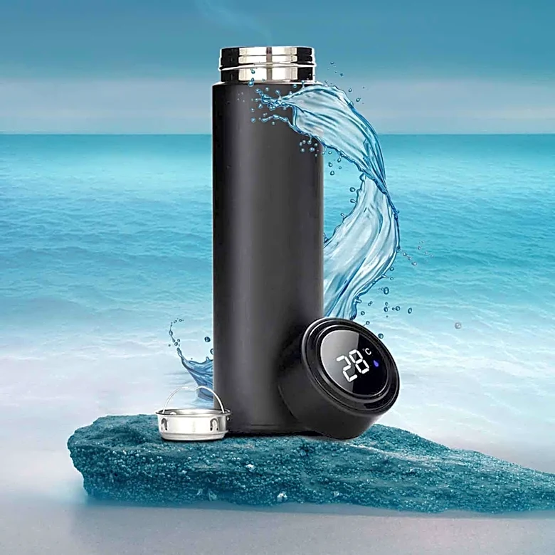 Smart Water Bottles Gain Popularity with Advanced Hydration Tracking and Features