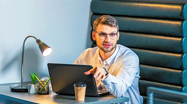 Nationwide Financial Services Seeks Representatives for Hybrid Work Model with Comprehensive Benefits