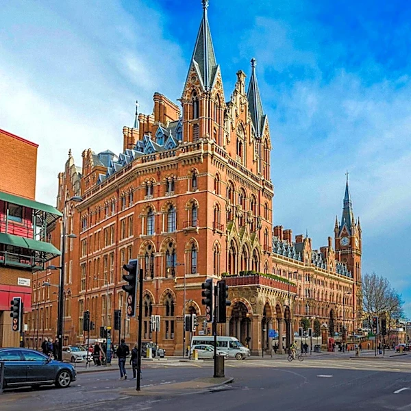 London's Luxury Hotel Sector Thrives Amidst UK Government's Push for Regional Tourism