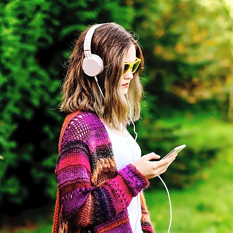 Indie Rock Songs Highlight Transitional Feelings Between Summer and Fall
