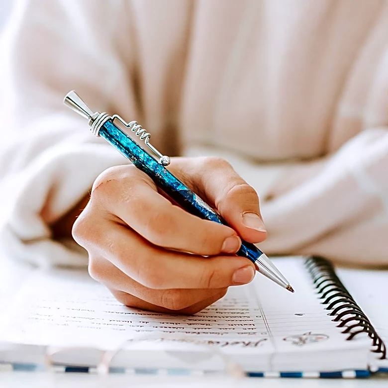 Journaling Recognized as a Tool for Mental Well-being and Self-Discovery
