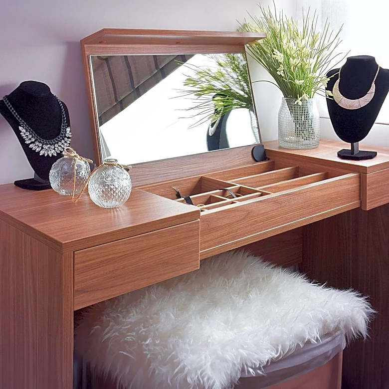 Vintage Dressing Tables Offer Glimpse into Personal History and Evolving Beauty Rituals