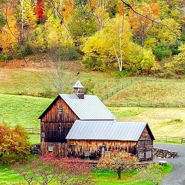 Briar Barn Inn Offers Midweek Fall Getaway Package North of Boston