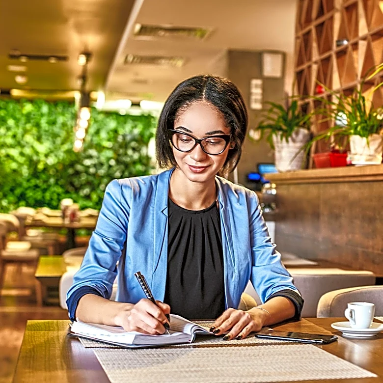 Women in Food Foundation Highlights Stalled Progress in C-Suite Representation for Women in Restaurant Industry