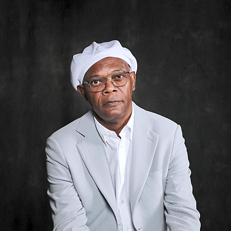 Samuel L. Jackson Reacts to Life-Sized Mace Windu Figure at Lucas Museum Opening Gala