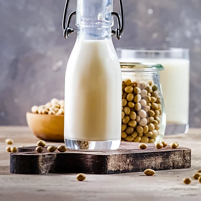 Consumer Reports Identifies Soy Milk as Highest-Rated Non-Dairy Alternative, Nutritionally Comparable to Cow's Milk