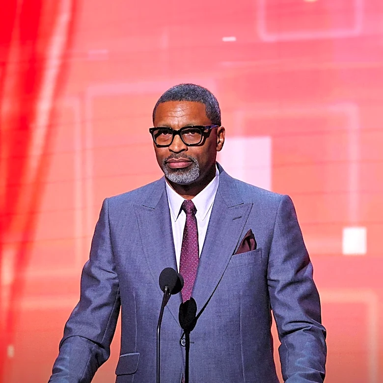 Spike Lee Attends Lucas Museum of Narrative Art Opening Gala, Joins Celebrity Guests