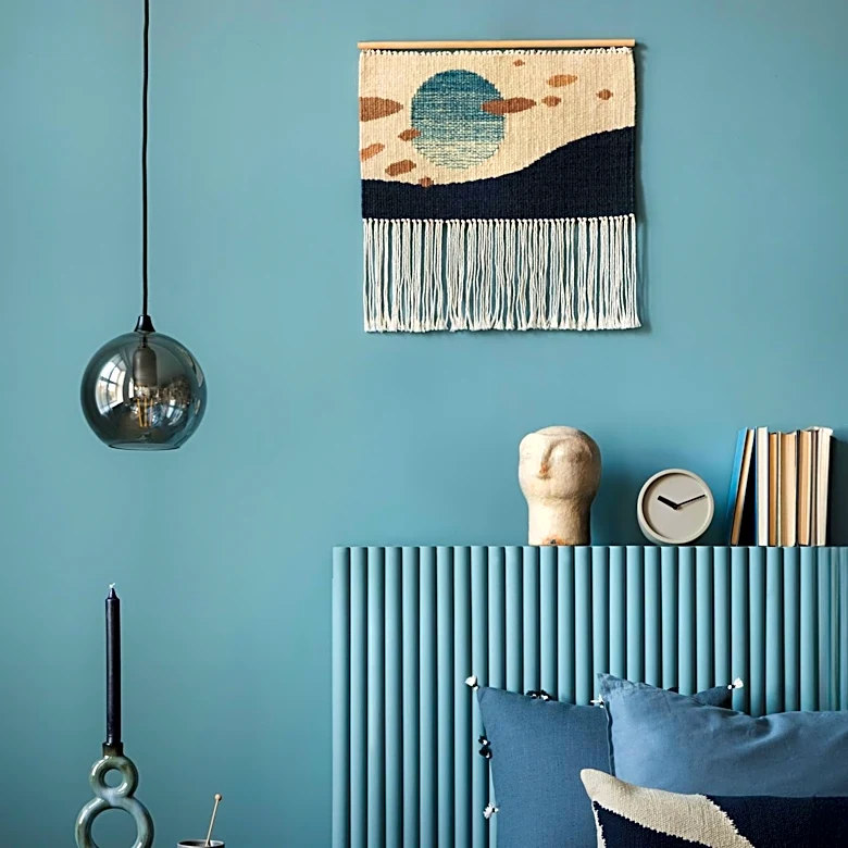 DIY Wavy Headboard Project Offers Budget-Friendly Bedroom Makeover