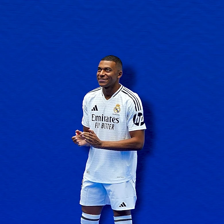 Real Madrid Seeks Clarity on Manchester United Talent JJ Gabriel Amidst Transfer Rule Ambiguity