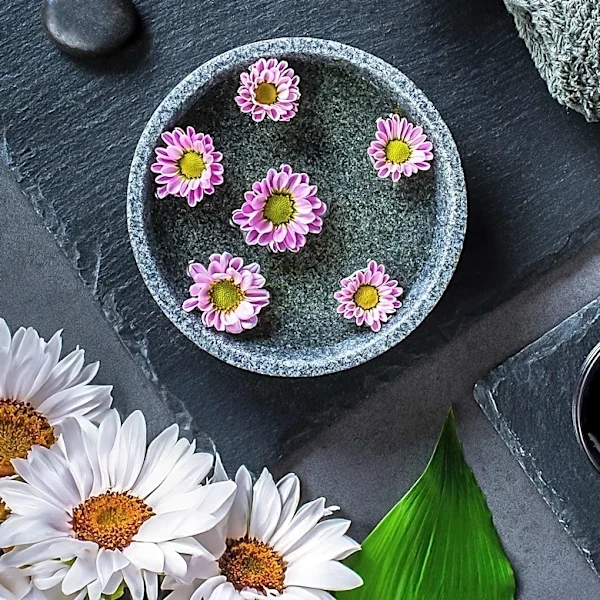 Hot Stone Massage Offers Multiple Benefits for Muscle Tension, Stress, and Sleep