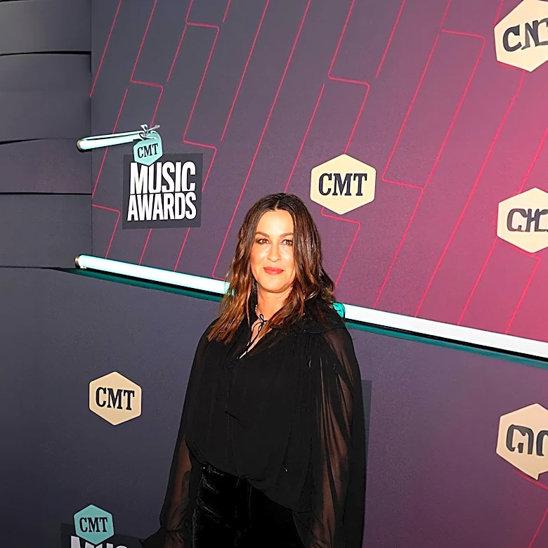 Alanis Morissette Discusses New Music and Career on 'Call Her Daddy' Podcast