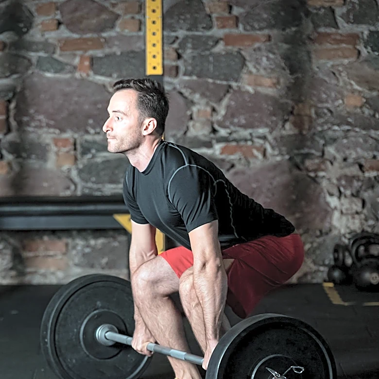 Strength Training Shrinks Fat Cells Before Weight Loss, Study Suggests
