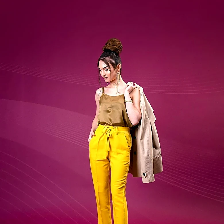 Abisola Omele Collaborates with Universal Standard to Expand Plus-Size Fashion Offerings