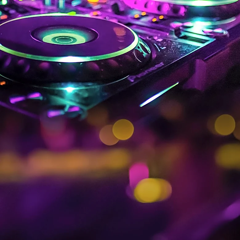 Electronic Dance Music Sees Resurgence, Particularly Among Gym-Goers and Hardstyle Enthusiasts
