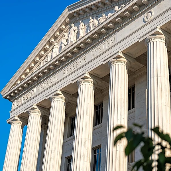 Federal Reserve Rate Hikes Impact U.S. Bank Stocks Differently Based on Business Models