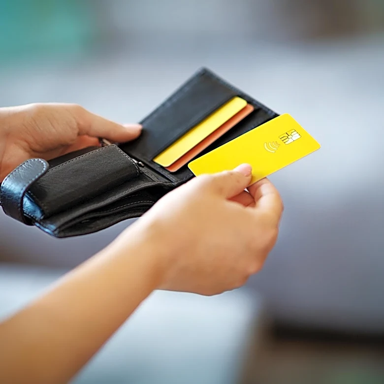 Debit Rewards Programs Shift from Cashback to Relationship-Based Models Amidst Revenue Limitations