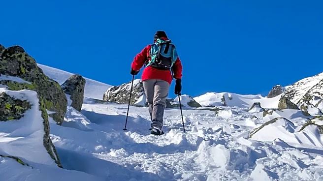 Gothic Basin Trail in Washington Offers Challenging Hike with Steep Terrain and Late-Season Snow