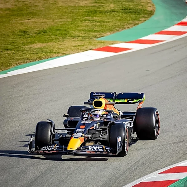 Formula 1 Considers Push-to-Pass System for 2026 Engine Regulations to Enhance Overtaking