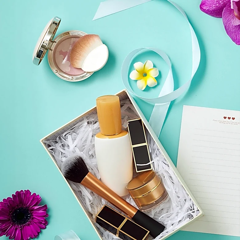 Fragrant Jewels Introduces Coconut Verbena Boxed Flower for Travel-Friendly Beauty