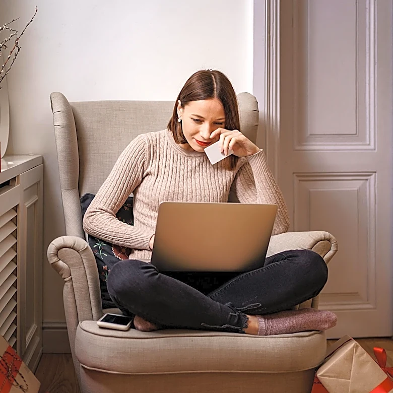 U.S. Online Holiday Sales Projected to Grow 6.7% Amidst Increased Discounts, Adobe Analytics Forecasts