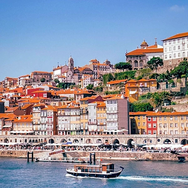 Portugal Offers Diverse Winter Travel Experiences from Historic Cities to Coastal Retreats
